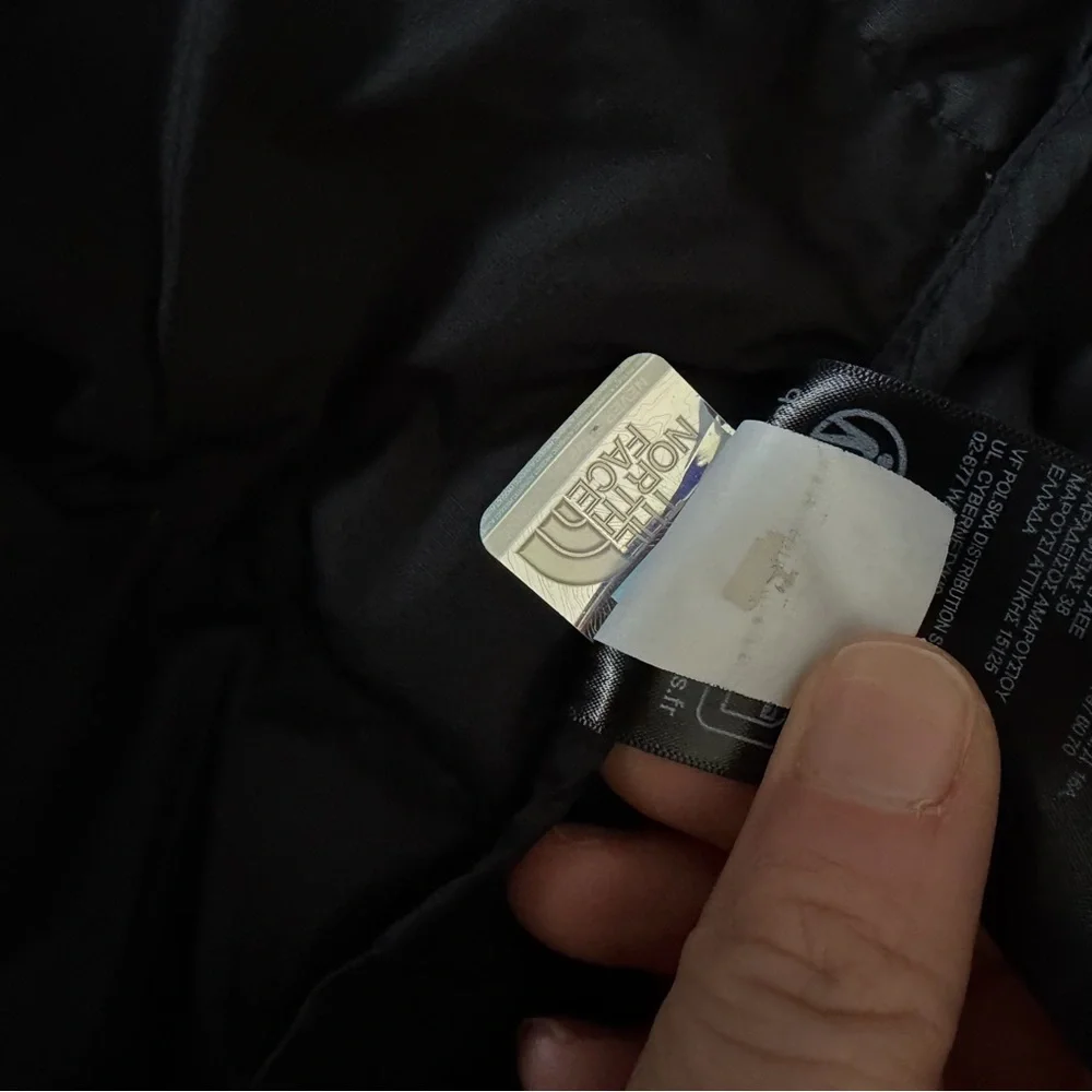 The North Face Women's Dark Puffer Jacket - Picture 2 of 5